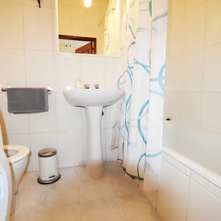 Lagos Apartment: Family & Beach & Oldtown Дом отдыха Порту-ди-Мош
